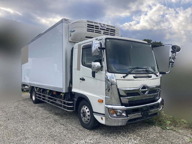 日野レンジャー冷凍車（冷蔵車）中型（4t）[写真02]