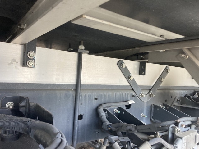 日野レンジャー冷凍車（冷蔵車）中型（4t）[写真23]