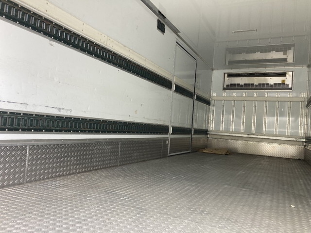 日野レンジャー冷凍車（冷蔵車）中型（4t）[写真09]