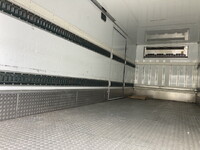 日野レンジャー冷凍車（冷蔵車）中型（4t）[写真10]