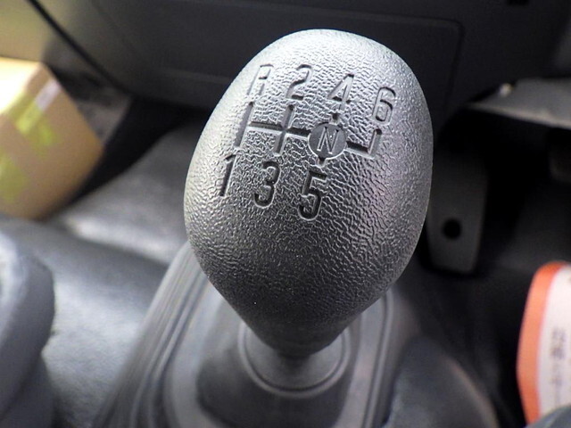 UDトラックスコンドルコンテナ専用車中型（4t）[写真12]