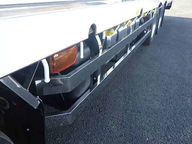 三菱ふそうスーパーグレートセルフクレーン4段大型（10t）[写真26]