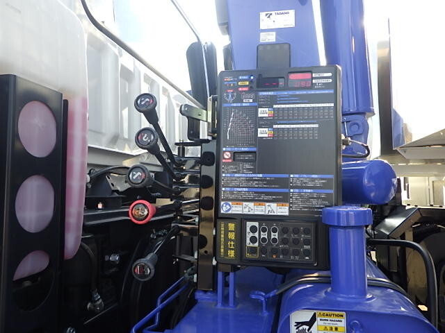 三菱ふそうスーパーグレートセルフクレーン4段大型（10t）[写真30]