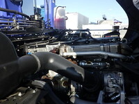 三菱ふそうスーパーグレートセルフクレーン4段大型（10t）[写真37]