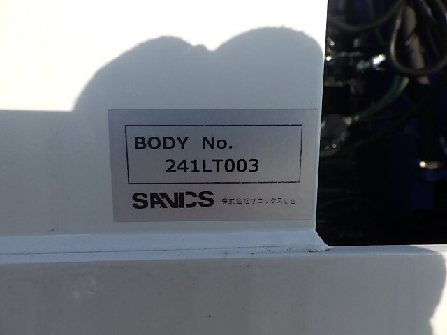 三菱ふそうスーパーグレートセルフクレーン4段大型（10t）[写真38]