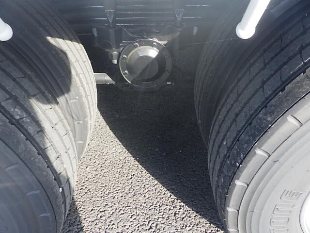 三菱ふそうスーパーグレートセルフクレーン4段大型（10t）[写真07]