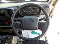 日野デュトロ平ボディ小型（2t・3t）[写真15]