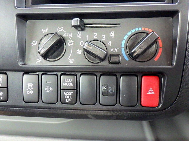 日野デュトロ平ボディ小型（2t・3t）[写真19]