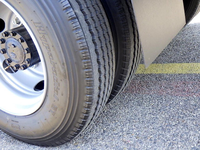 日野デュトロ平ボディ小型（2t・3t）[写真32]