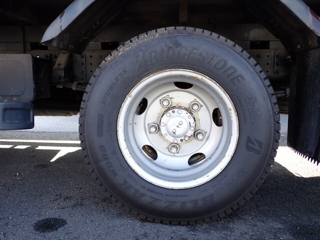 三菱ふそうキャンタークレーン4段小型（2t・3t）[写真26]