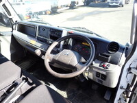 三菱ふそうキャンタークレーン4段小型（2t・3t）[写真31]