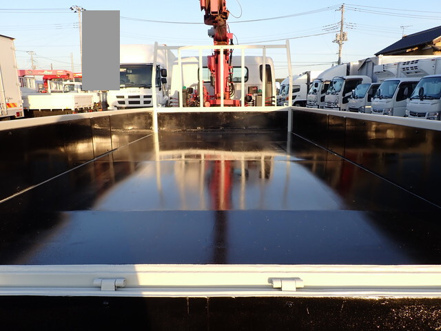 三菱ふそうキャンタークレーン4段小型（2t・3t）[写真09]