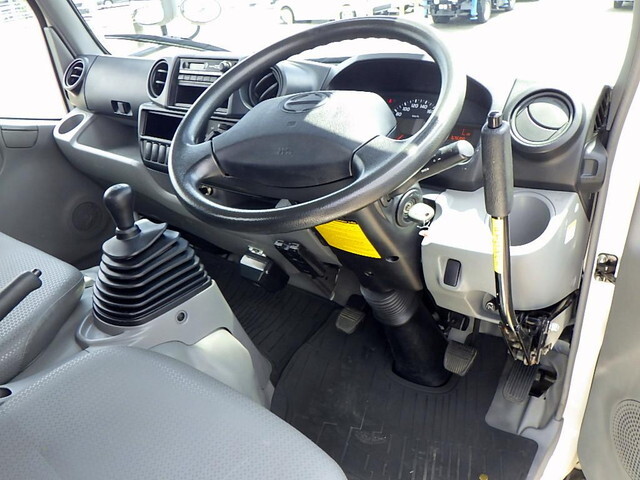 日野デュトロ高所作業車小型（2t・3t）[写真36]