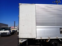 いすゞフォワードアルミウイング中型（4t）[写真18]