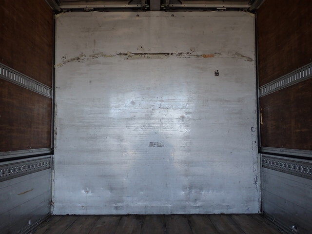 いすゞフォワードアルミウイング中型（4t）[写真18]