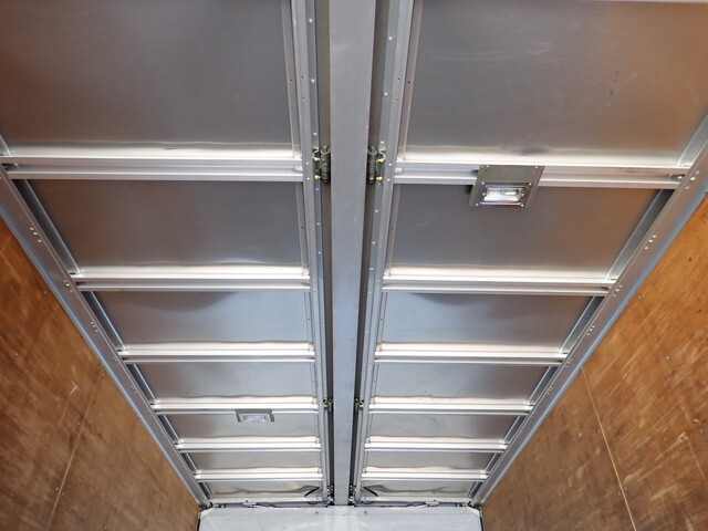 いすゞフォワードアルミウイング中型（4t）[写真19]