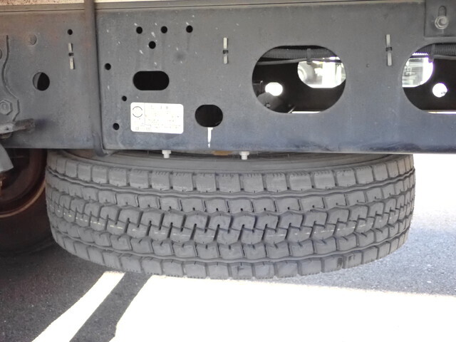 いすゞフォワードアルミウイング中型（4t）[写真25]