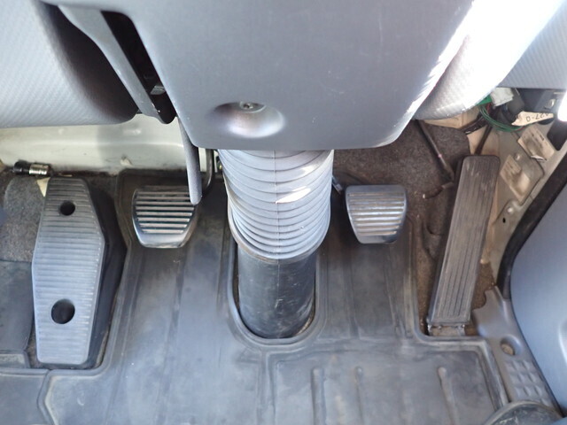 いすゞフォワードアルミウイング中型（4t）[写真28]