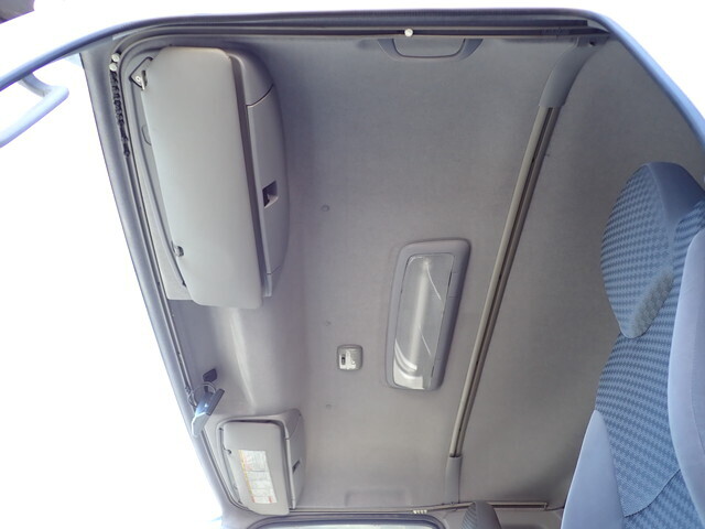 いすゞフォワードアルミウイング中型（4t）[写真33]