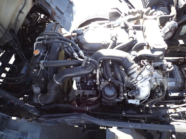 いすゞフォワードアルミウイング中型（4t）[写真35]