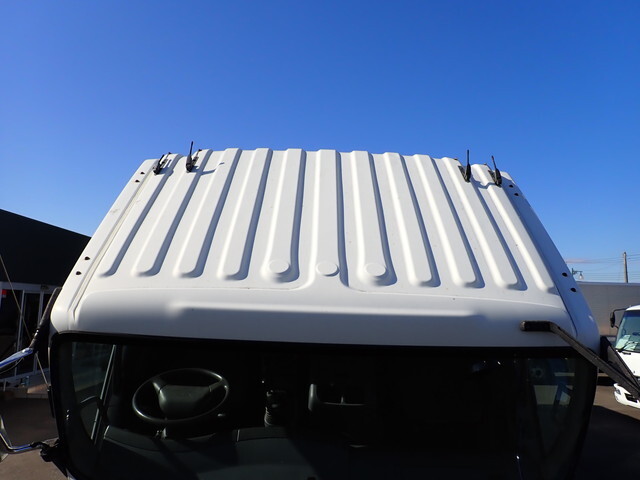 いすゞフォワードアルミウイング中型（4t）[写真38]