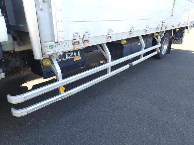 いすゞフォワードアルミウイング中型（4t）[写真39]