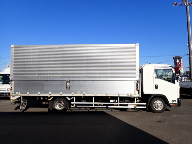 いすゞフォワードアルミウイング中型（4t）[写真04]