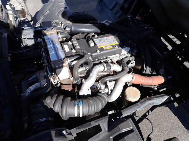 いすゞフォワードアルミウイング中型（4t）[写真40]