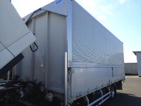 いすゞフォワードアルミウイング中型（4t）[写真09]