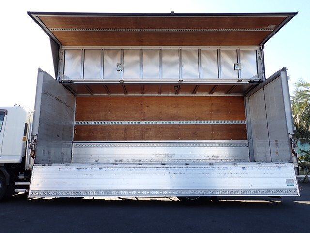 いすゞフォワードアルミウイング中型（4t）[写真09]