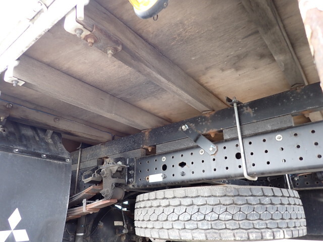 三菱ふそうキャンタークレーン4段小型（2t・3t）[写真10]