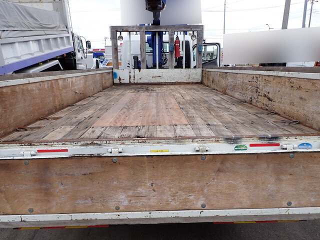 三菱ふそうキャンタークレーン4段小型（2t・3t）[写真10]