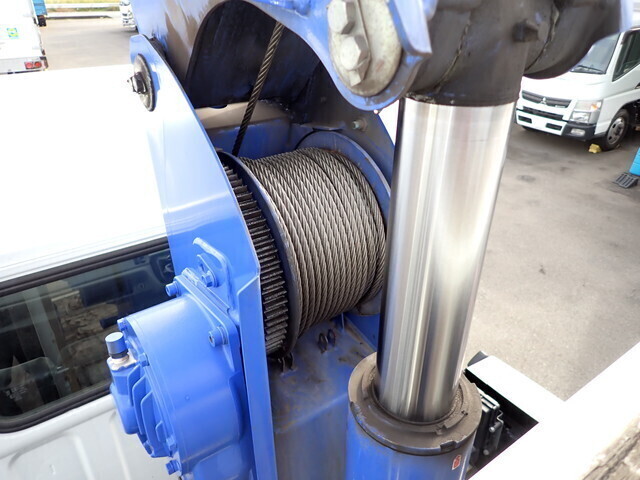 三菱ふそうキャンタークレーン4段小型（2t・3t）[写真20]