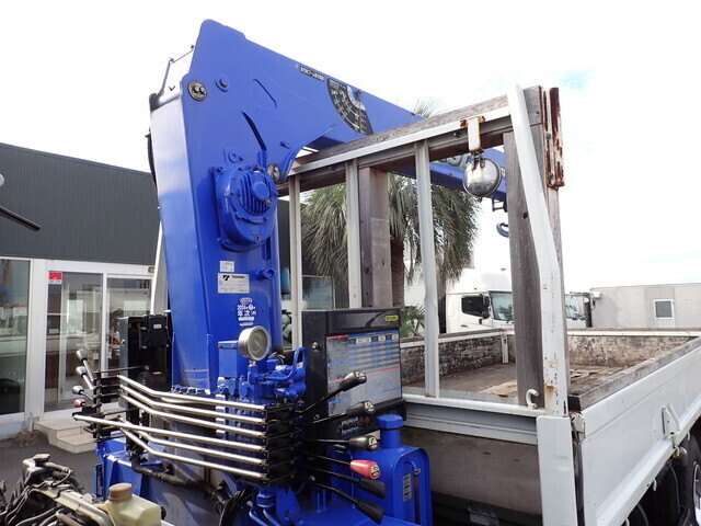 三菱ふそうキャンタークレーン4段小型（2t・3t）[写真24]