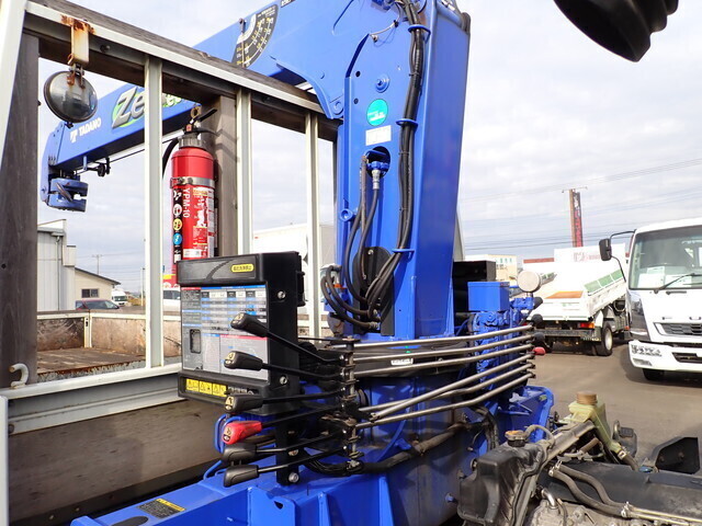 三菱ふそうキャンタークレーン4段小型（2t・3t）[写真25]