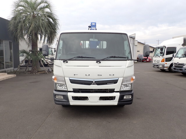 三菱ふそうキャンタークレーン4段小型（2t・3t）[写真03]