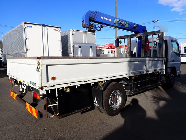 三菱ふそうキャンタークレーン4段小型（2t・3t）[写真03]