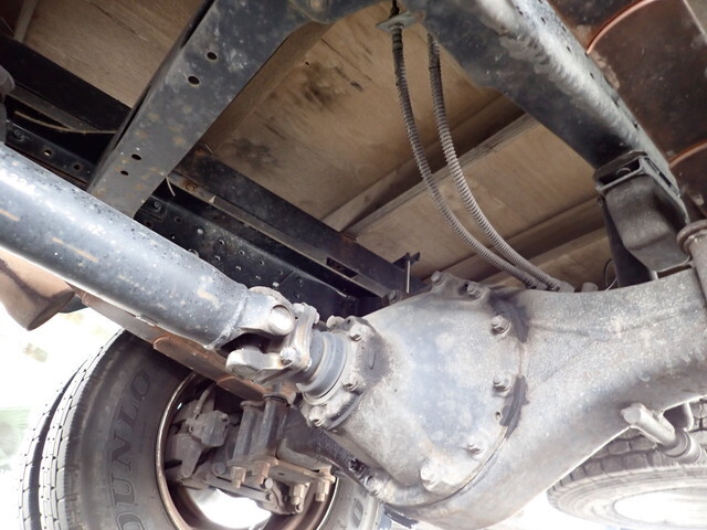 三菱ふそうキャンタークレーン4段小型（2t・3t）[写真40]