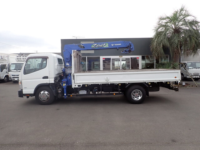 三菱ふそうキャンタークレーン4段小型（2t・3t）[写真06]