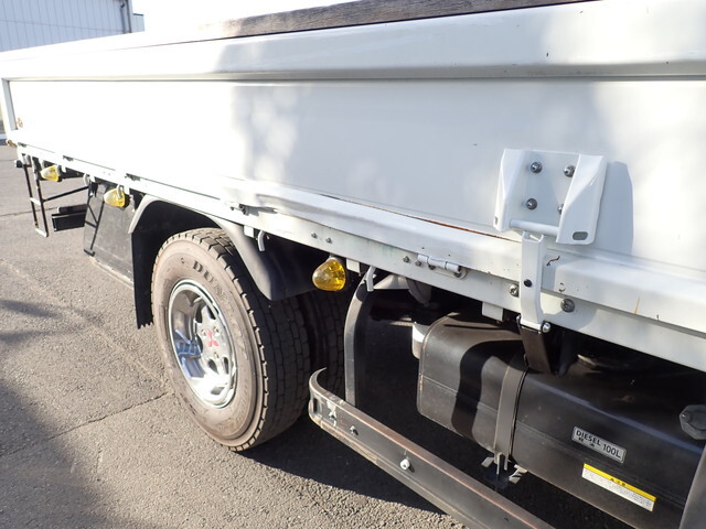 三菱ふそうキャンタークレーン4段小型（2t・3t）[写真09]