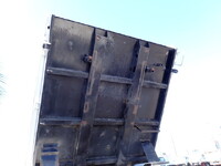 いすゞエルフダンプ小型（2t・3t）[写真09]