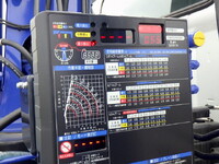 三菱ふそうキャンターセルフクレーン4段小型（2t・3t）[写真12]