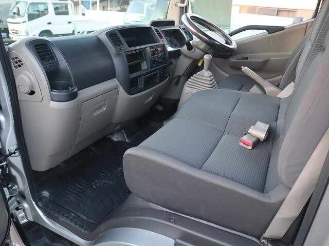 日産アトラス平ボディ小型（2t・3t）[写真30]