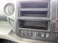 日野デュトロパッカー車（塵芥車）小型（2t・3t）[写真19]