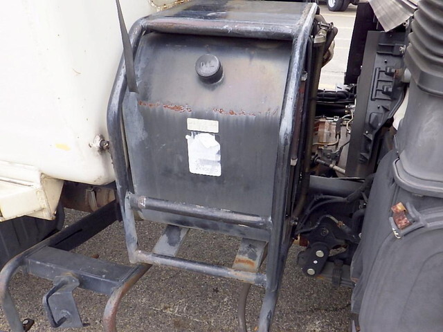 日野デュトロパッカー車（塵芥車）小型（2t・3t）[写真36]