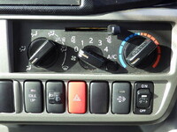 トヨタダイナ平ボディ小型（2t・3t）[写真14]