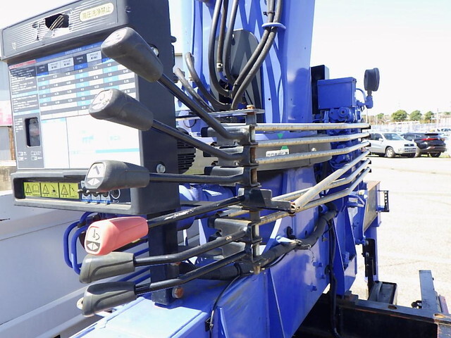 日野デュトロクレーン4段小型（2t・3t）[写真08]