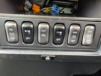 三菱ふそうファイターカーテン車中型（4t）[写真15]