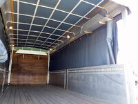 三菱ふそうファイターカーテン車中型（4t）[写真07]