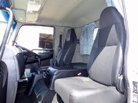 三菱ふそうファイターカーテン車中型（4t）[写真10]